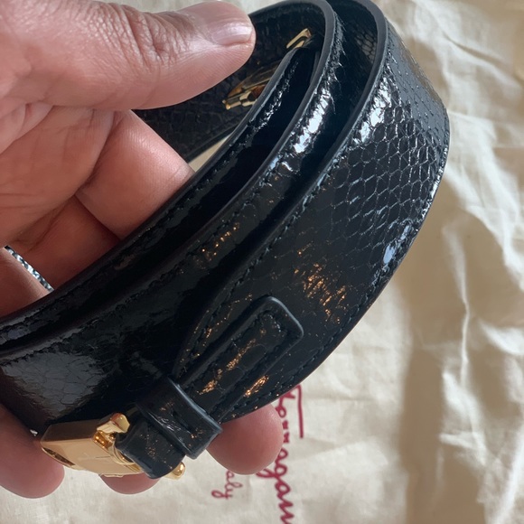 Authentic Salvatore Ferragamo LEXI Reptile hamdbag - Picture 3 of 6